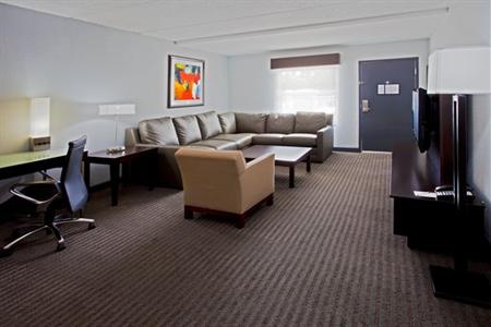 фото отеля Crowne Plaza Tampa Westshore