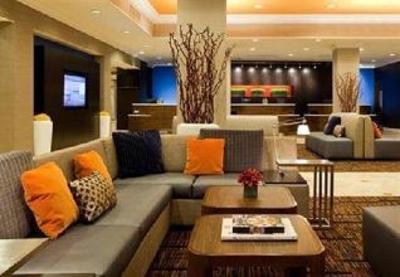 фото отеля Courtyard by Marriott Shelton