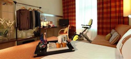 фото отеля Holiday Inn Express Bologna-Fiera