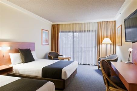 фото отеля Crowne Plaza Hotel Alice Springs