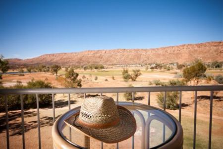 фото отеля Crowne Plaza Hotel Alice Springs