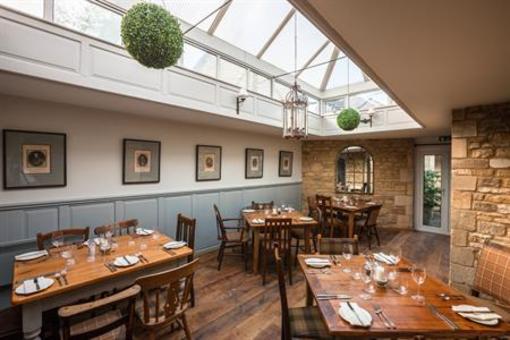 фото отеля The Maytime Inn Asthall Burford