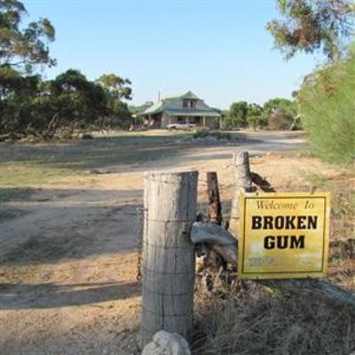 фото отеля Broken Gum Country Retreat