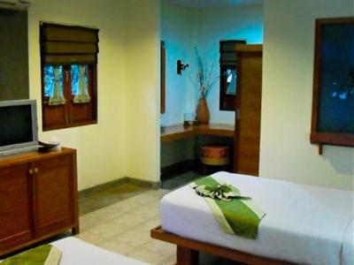 фото отеля Golden Pine Beach Resort And Spa Pranburi