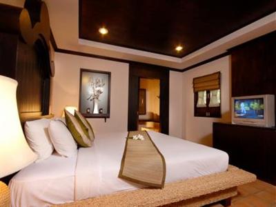 фото отеля Golden Pine Beach Resort And Spa Pranburi