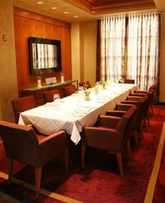 фото отеля Mystic Marriott Hotel Groton