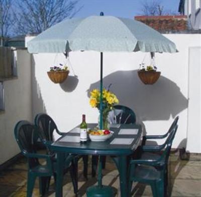 фото отеля Greenacre Place Holiday Cottage Highbridge