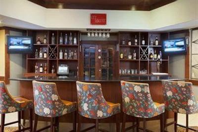 фото отеля Doubletree Hotel Atlanta/North Druid Hills