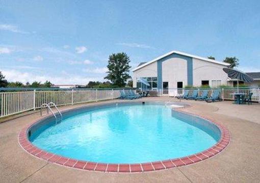 фото отеля Econo Lodge Elyria