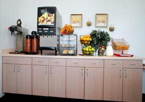фото отеля Econo Lodge Elyria