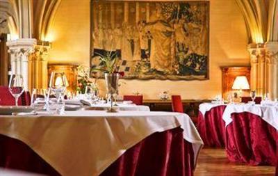 фото отеля Abbaye des Vaux de Cernay Hotel