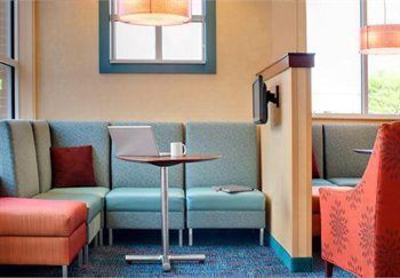 фото отеля Helmsley Middletowne Hotel
