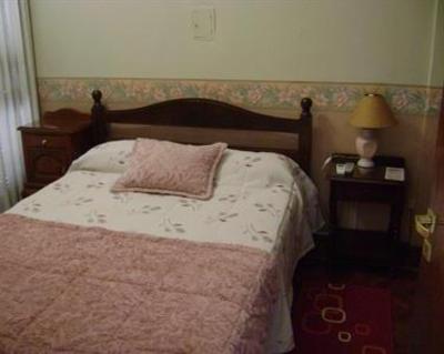 фото отеля Hostal Los Reyes
