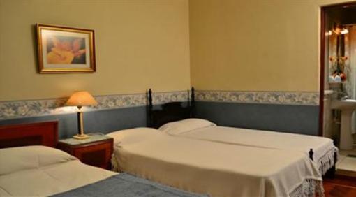 фото отеля Hostal Los Reyes