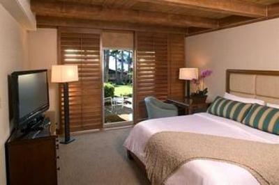 фото отеля Humphreys Half Moon Inn & Suites