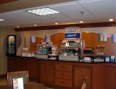 фото отеля Holiday Inn Express Pittsburgh - Cranberry