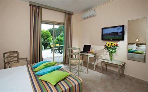 фото отеля Hotel Residence Beach Cavalaire-sur-Mer