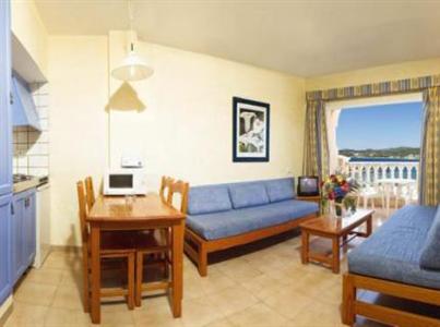 фото отеля Apartamentos Calas De Ibiza