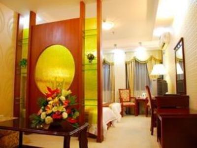 фото отеля Xin Gang Holiday Hotel