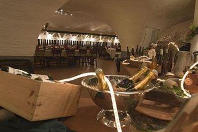 фото отеля Altdeutsche Weinstube Hotel Rudesheim am Rhein