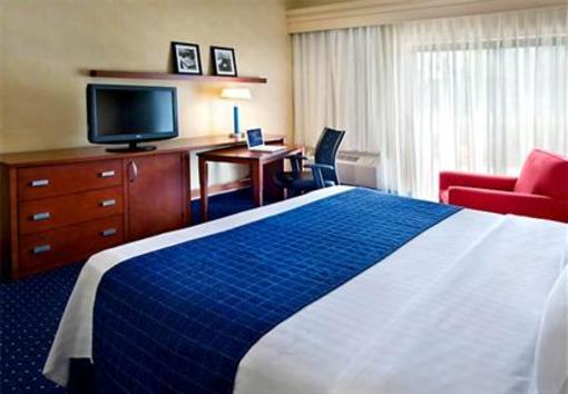 фото отеля Courtyard by Marriott Philadelphia Plymouth Meeting