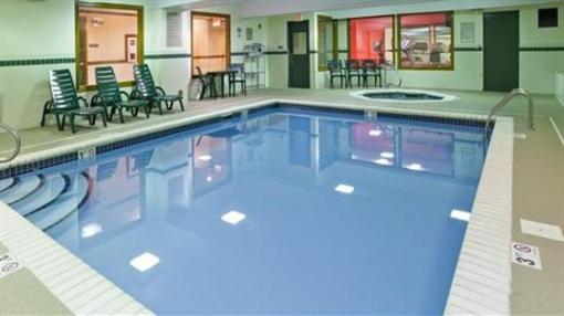 фото отеля Country Inn & Suites By Carlson, Macedonia