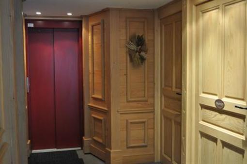 фото отеля Hotel L'Hermitage Thones