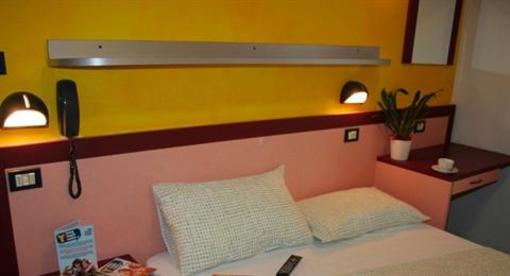 фото отеля Hotel Elba - Young People Hotels