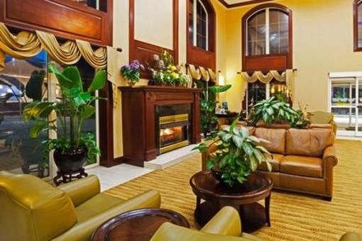 фото отеля Holiday Inn Express Asheville - Biltmore Square Mall