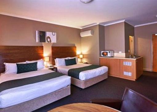 фото отеля Quality Hotel Dickson Canberra