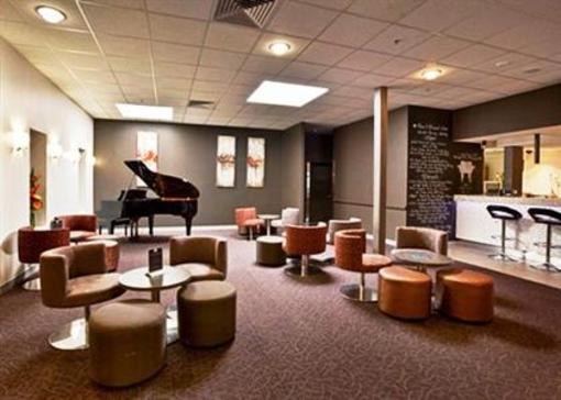 фото отеля Quality Hotel Dickson Canberra