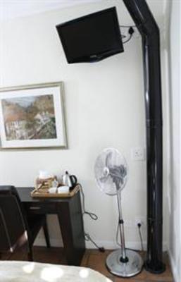 фото отеля 17 on Loader Guest House