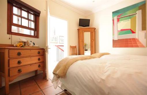 фото отеля 17 on Loader Guest House