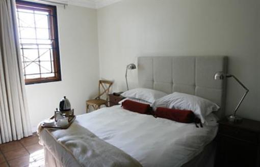фото отеля 17 on Loader Guest House