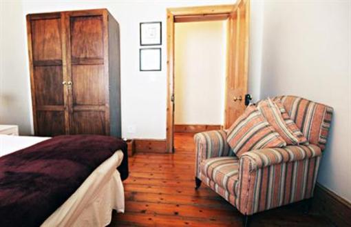 фото отеля 17 on Loader Guest House