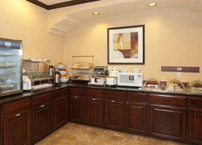 фото отеля Comfort Suites Airport North