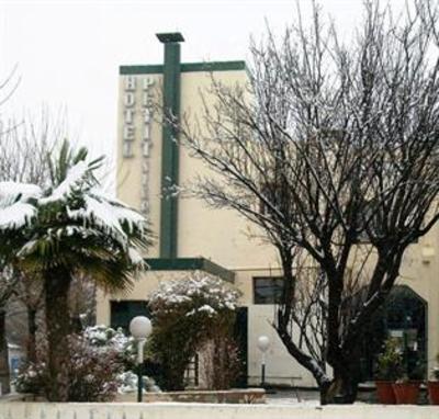 фото отеля Hotel Petit Sierra