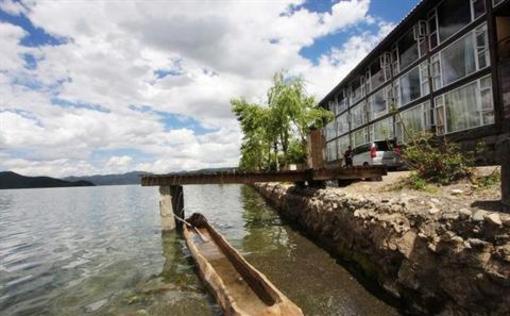 фото отеля Lugu Lake Nver Garden