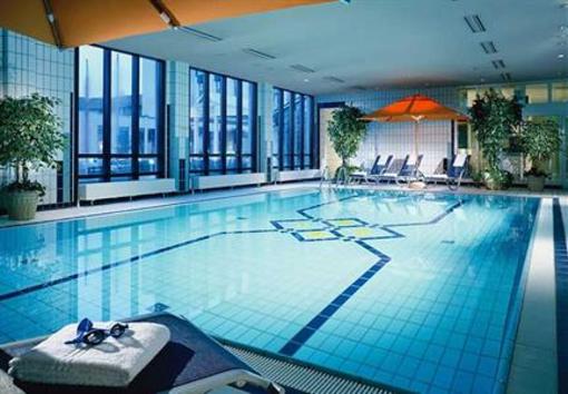 фото отеля Marriott Munich Airport