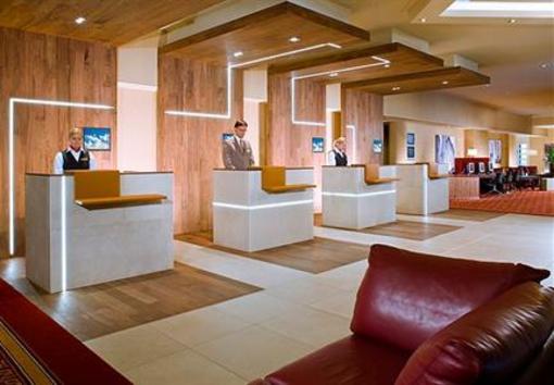 фото отеля Marriott Munich Airport