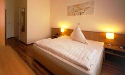 фото отеля Hotel Zur Rebe