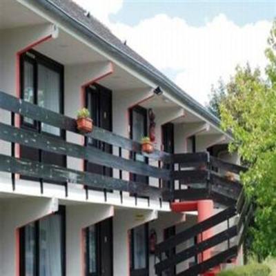 фото отеля Kyriad Hotel Lannion