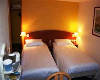фото отеля Kyriad Hotel Lannion