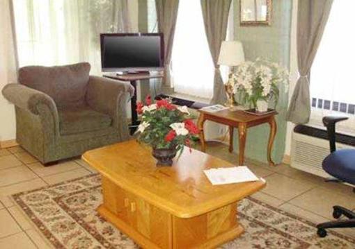 фото отеля Econo Lodge Batesville