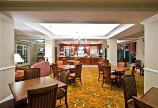 фото отеля Holiday Inn Express Hotel & Suites Live Oak