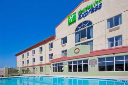фото отеля Holiday Inn Express Hotel & Suites Live Oak