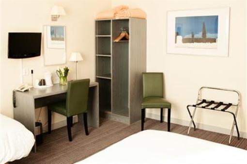 фото отеля Hotel Carmin Le Havre