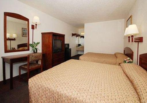 фото отеля Econo Lodge Goose Creek