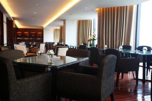 фото отеля Crowne Plaza West Hanoi Residences