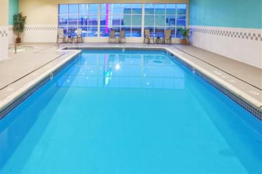 фото отеля Holiday Inn Express Owasso